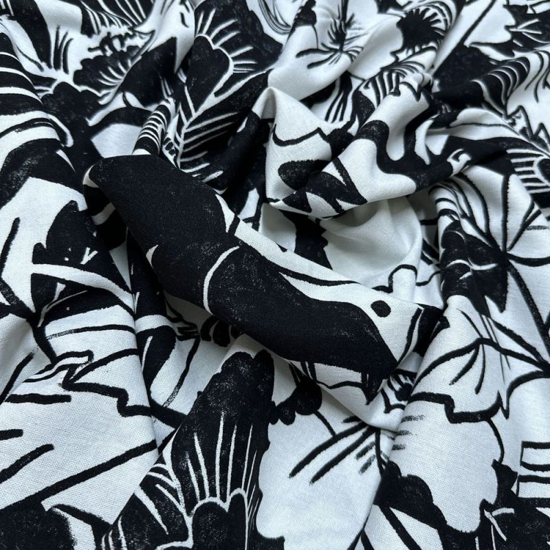 Tecido Linho Misto Floral Preto e Branco • Luema Tecidos
