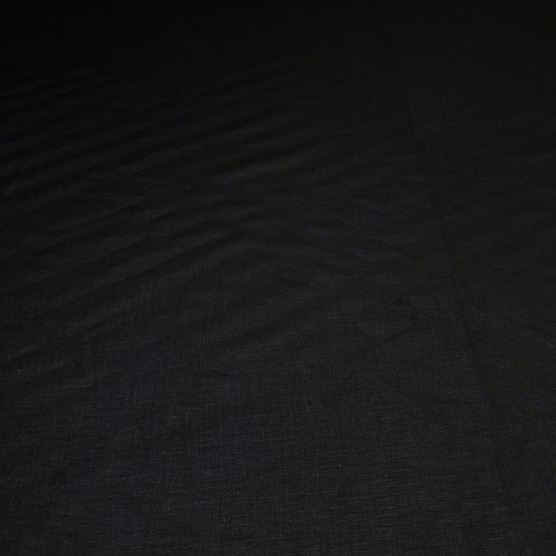 Tecido Linho Puro Preto • Luema Tecidos