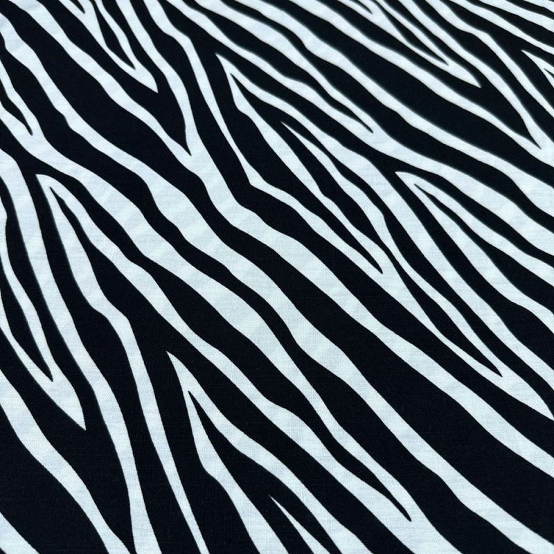 Tecido Viscolinho Estampado Zebra Branco e Preto • Luema Tecidos