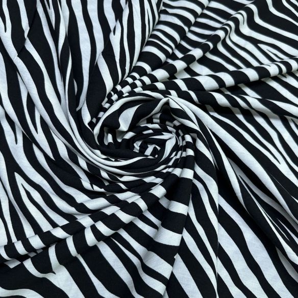 Tecido Viscolinho Estampado Zebra Branco e Preto • Luema Tecidos