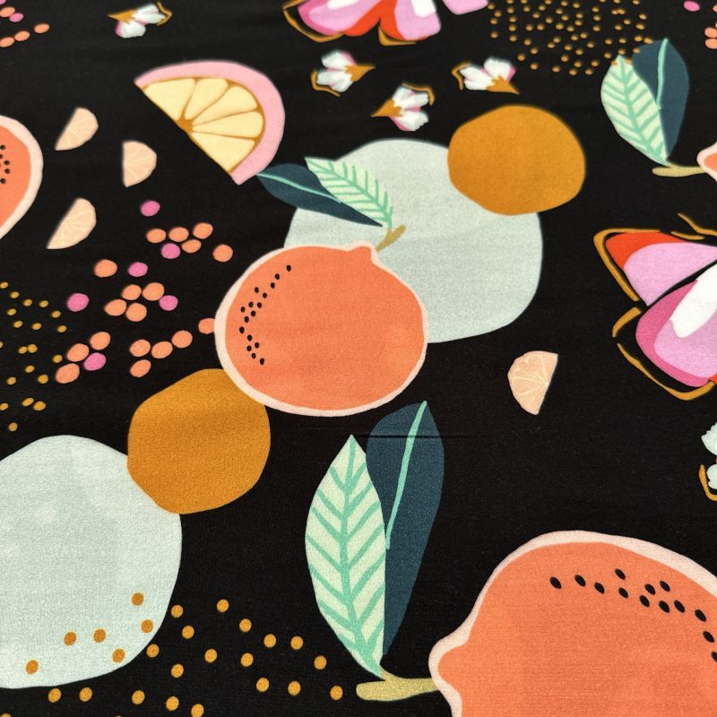 Tecido Viscose Fruit Salad Preto • Luema Tecidos