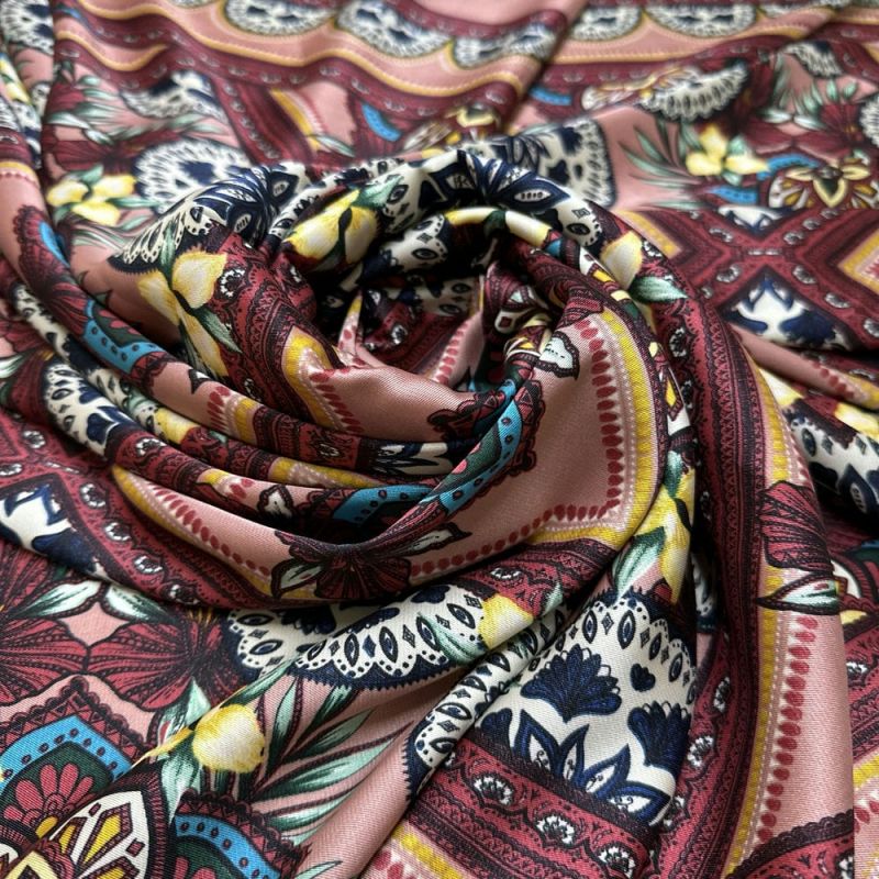 Tecido Cetim Toque de Seda Quadros • Luema Tecidos