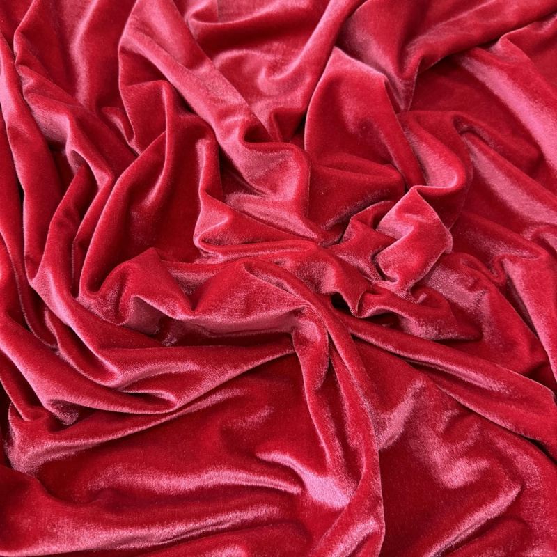 Tecido Veludo Alemão Vermelho Rubi • Luema Tecidos