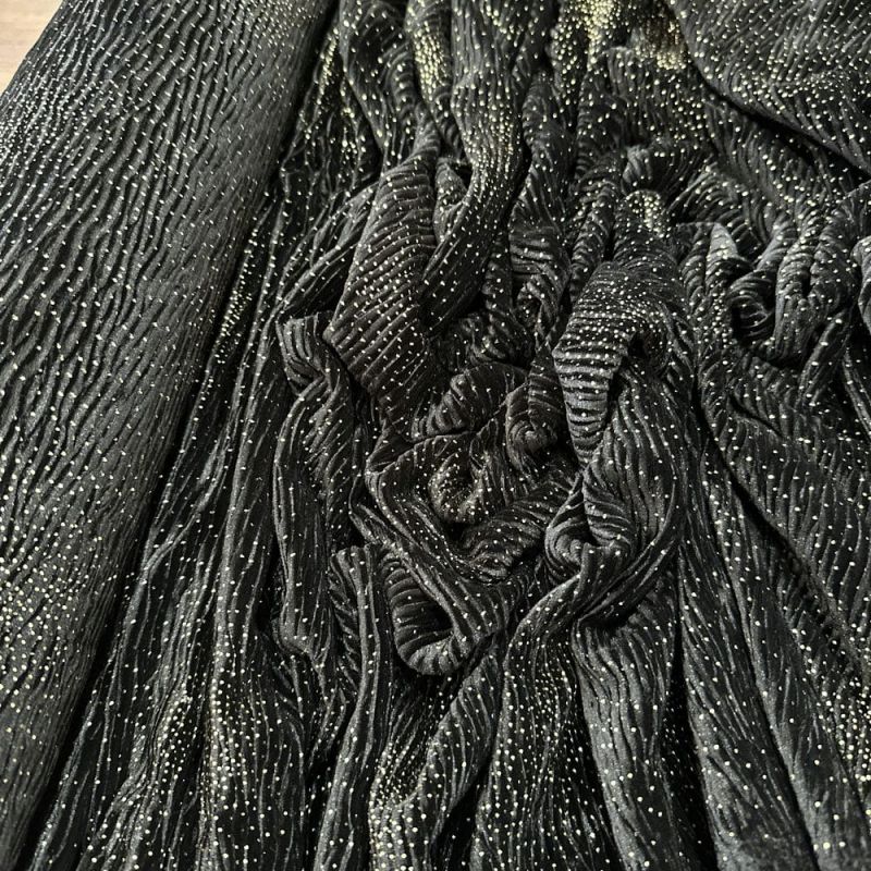 Tecido Veludo Molhado Pingos Dourados • Luema Tecidos Tecido Veludo Molhado Pingos Dourados • Luema Tecidos