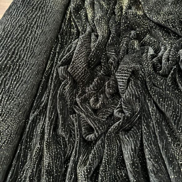 Tecido Veludo Molhado Pingos Dourados • Luema Tecidos Tecido Veludo Molhado Pingos Dourados • Luema Tecidos