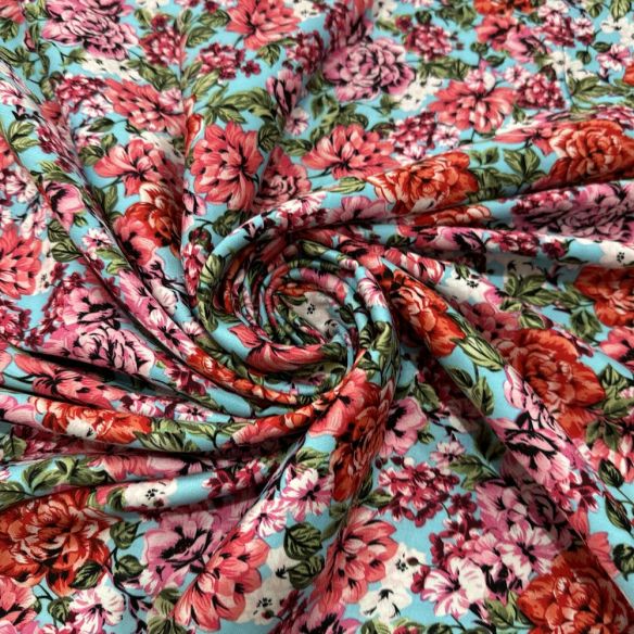 Tecido Viscose Estampada Flores Fundo Azul Claro • Luema Tecidos Tecido Viscose Estampada Flores Fundo Azul Claro • Luema Tecidos