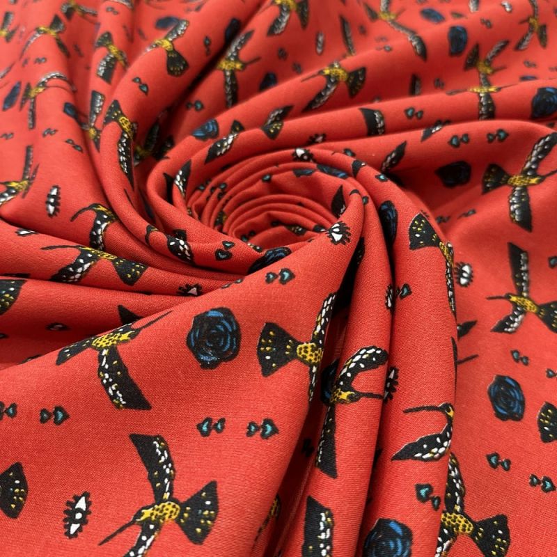 Tecido Viscose Estampada Beija Flor Fundo Vermelho • Luema Tecidos Tecido Viscose Estampada Beija Flor Fundo Vermelho • Luema Tecidos