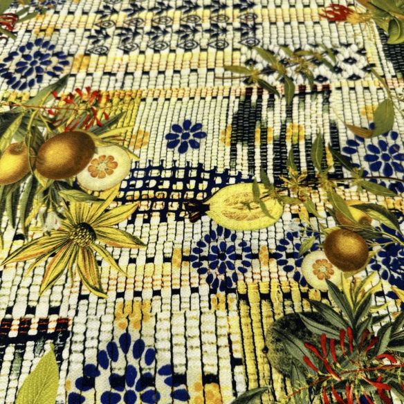 Tecido Viscose Estampada Folhagens e Frutas • Luema Tecidos