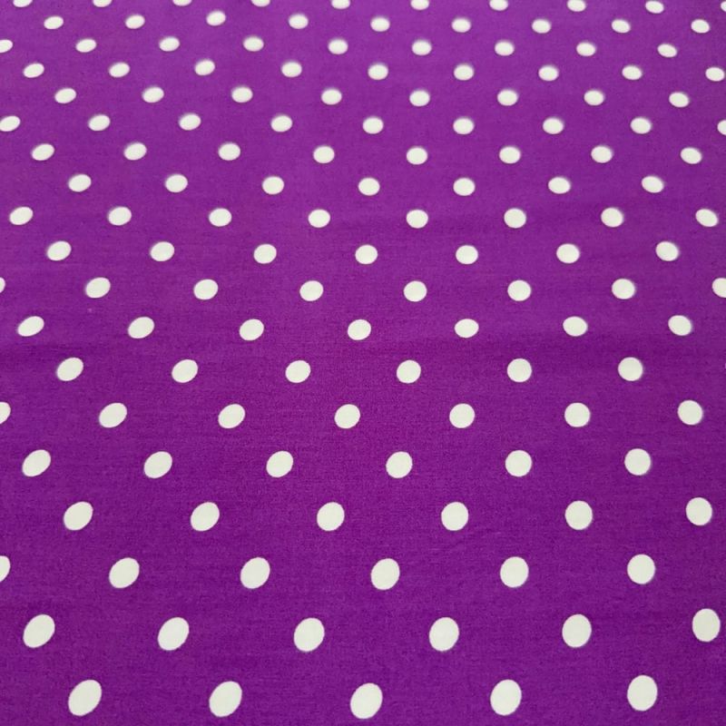 Tecido Viscose Estampada Poá Médio Branco Fundo Roxo • Luema Tecidos