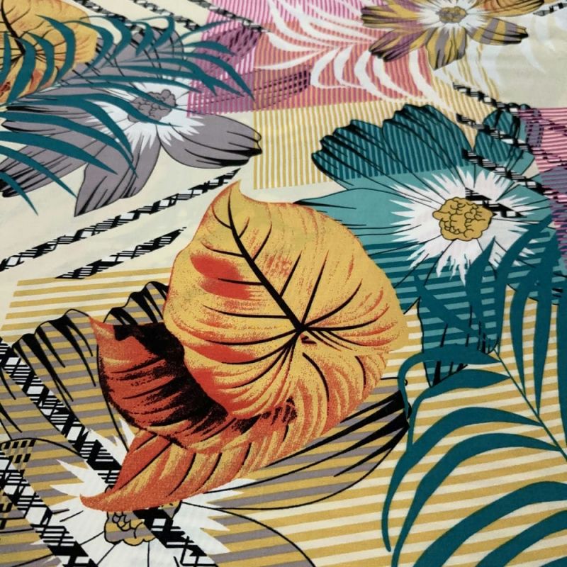 Tecido Viscose Estampada Folhagens e Riscos Coloridos • Luema Tecidos
