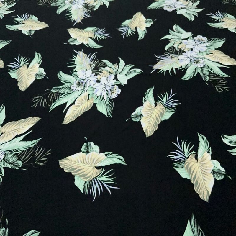 Tecido Viscose Estampada Floral Bege Fundo Preto • Luema Tecidos