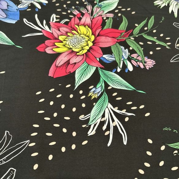 Tecido Viscose Estampada Flores Coloridas Fundo Preto • Luema Tecidos