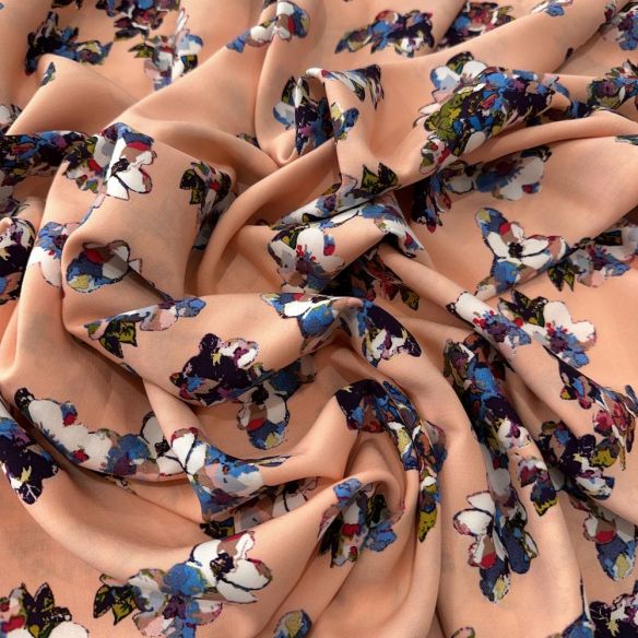 Tecido Viscose Floral Colorido Fundo Rosa Creme • Luema Tecidos